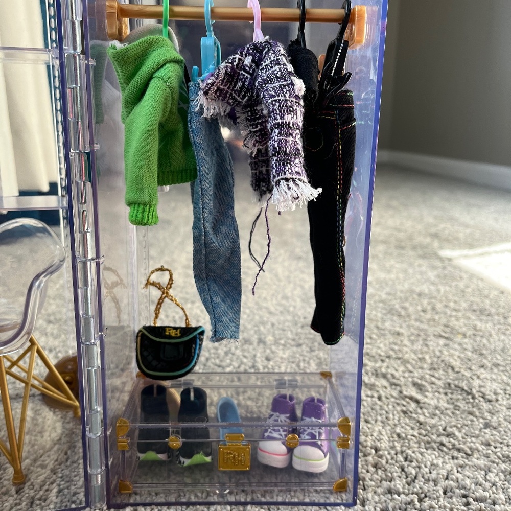 Rainbow High Closet